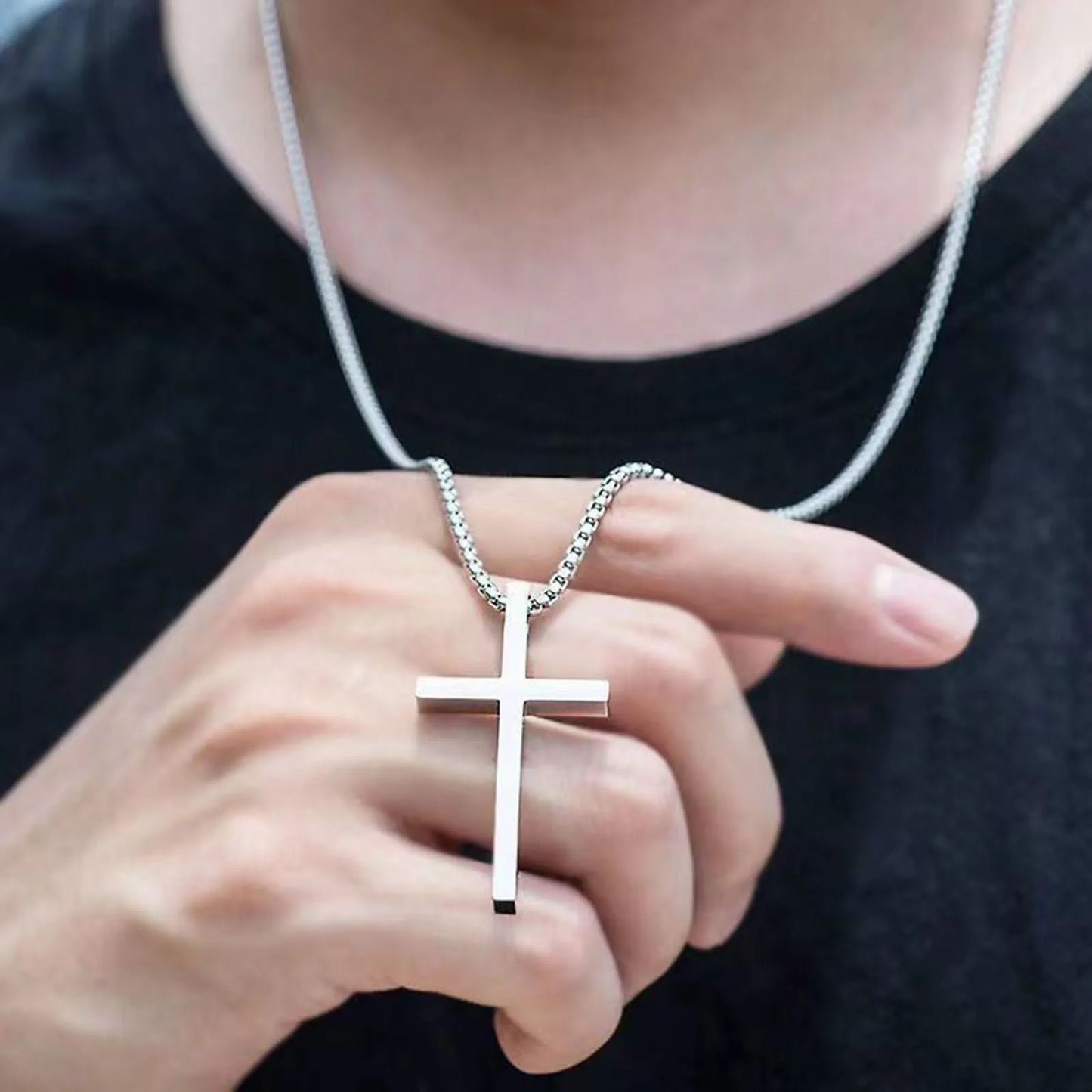 Collar de Cruz de Acero Inoxidable - Unisex Elegante | Joyería Religiosa